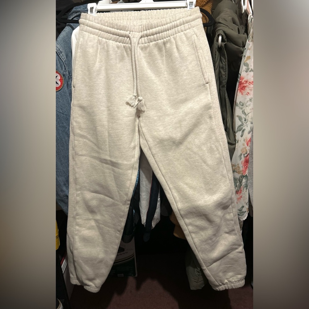 TNA Cream boyfriend fit sweatpants